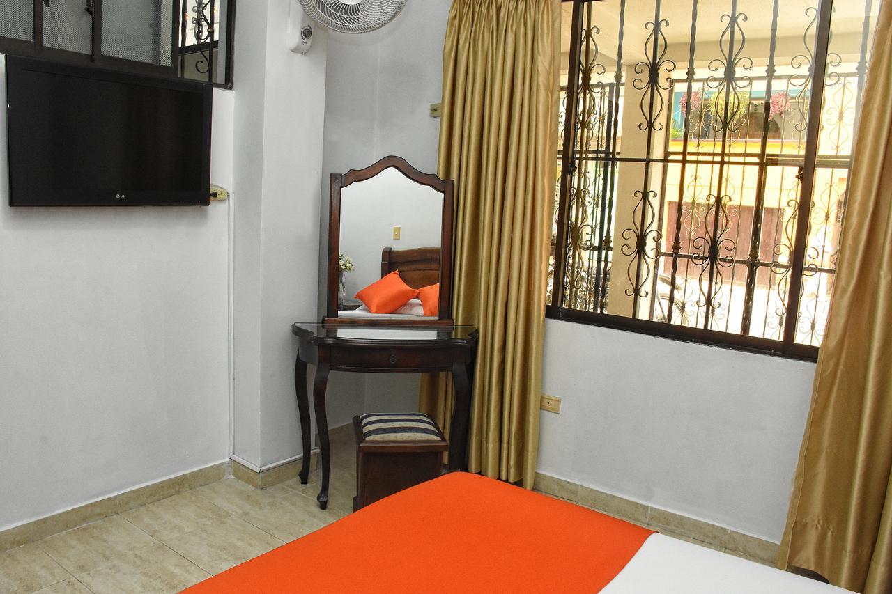Hotel El Lago 2 Pereira Buitenkant foto